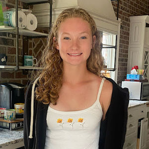 Meet your Posher, Juliana